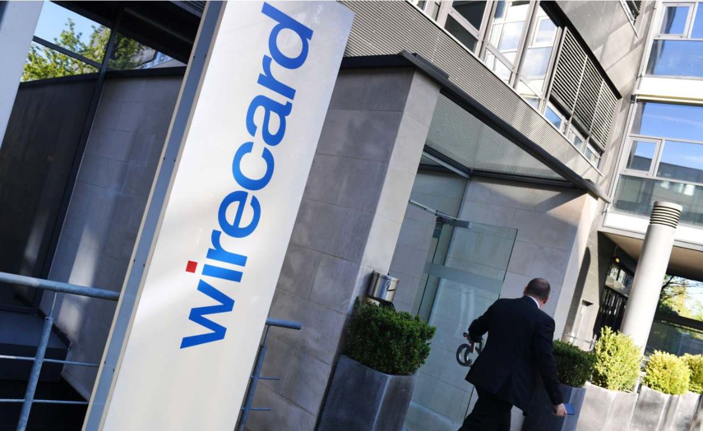 Eingang zum Wirecard-Firmensitz in Aschheim bei München