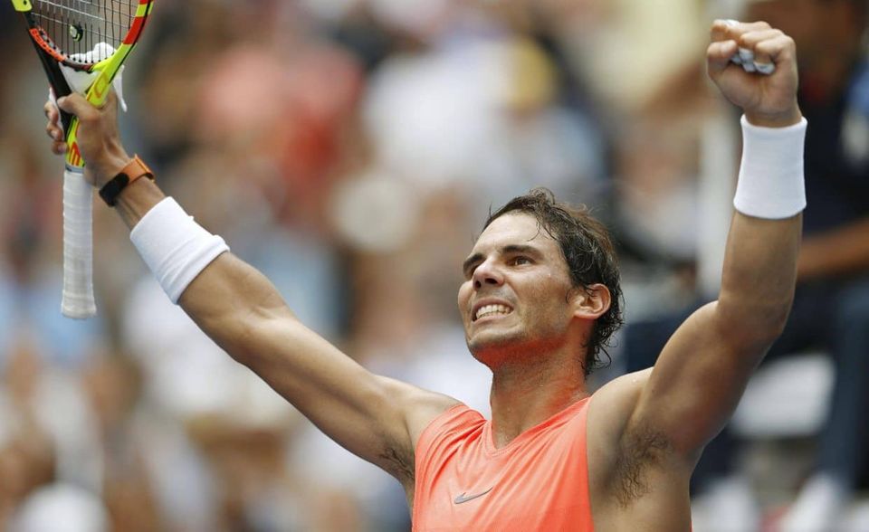 Tennisstar Rafael Nadal hat laut „Forbes“ von Juni 2019 bis Juni 2020 rund 40 Millionen Dollar verdient. Das bedeutet Platz zehn in Europa und Rang 27 weltweit. 14 Mio. Dollar entfielen der Analyse zufolge auf Gehalt und Siegprämien. 26 Mio. Dollar habe der Spanier mit Werbeverträgen eingenommen. Zu seinen Sponsoren gehören Nike, Telefónica, Kia Motors und Santander. Nadal hat laut „Forbes“ während seiner Profikarriere seit 2001 insgesamt 121 Mio. Dollar an Preisgeldern gewonnen. Der Spanier lag noch vor der bestbezahlten Athletin der Welt, Kollegin Naomi Osaka (37,4 Mio. Dollar). Die Japanerin und Tennisstar Serena Williams (Platz 33) sind die einzigen Frauen in den Top 100.
