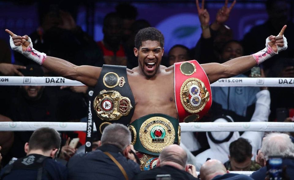 Der britische Boxer Anthony Joshua hat dem Ranking zufolge binnen zwölf Monaten 47 Mio. Dollar verdient. Das reichte für Platz 19 weltweit und Rang acht in Europa. Allein der Titel des Schwergewichts-Weltmeisters 2019 der Verbände IBF, WBO und WBA soll über 35 Mio. Dollar wert gewesen sein. Den nächsten Mega-Gehaltsscheck hat Joshua bereits klargemacht. 2021 ist ein Kampf gegen Tyson Fury geplant.