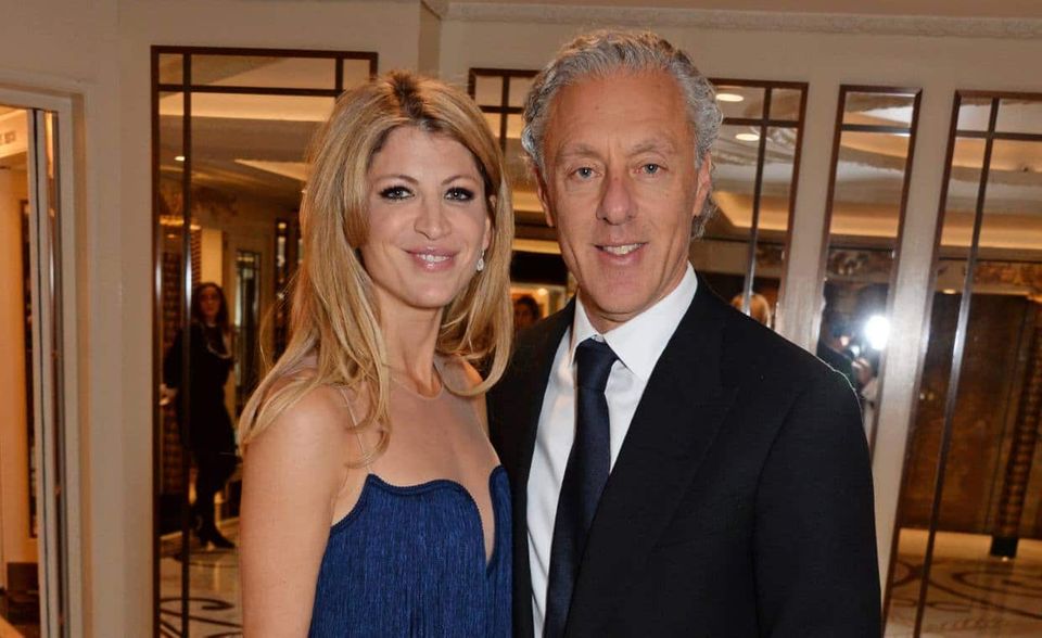 Einen Platz nach oben ging es auch für Ian und Richard Livingstone (Foto). Das Vermögen der Brüder wuchs laut „Forbes“ um 200 Millionen auf 6,4 Mrd. Dollar (weltweit Platz 237). Die Geschäfte ihrer Immobilienfirma London & Regional liefen bis zum Stichtag 7. April 2020 offenbar gut. Wie es nach der Corona-Krise aussieht, muss sich zeigen. Denn zum Unternehmen gehören europaweit mehr als 45 Hotels der Kette Holiday Inn Express. In London darf es exklusiver sein. Die Brüder investierten in der Hauptstadt in noble Hotels, Apartments und Geschäfte. In Panama gehören sie mit dem kolumbianischen Milliardär Jaime Gilinski Bacal zu den Bauherren der Luxussiedlung Panama Pacifico.