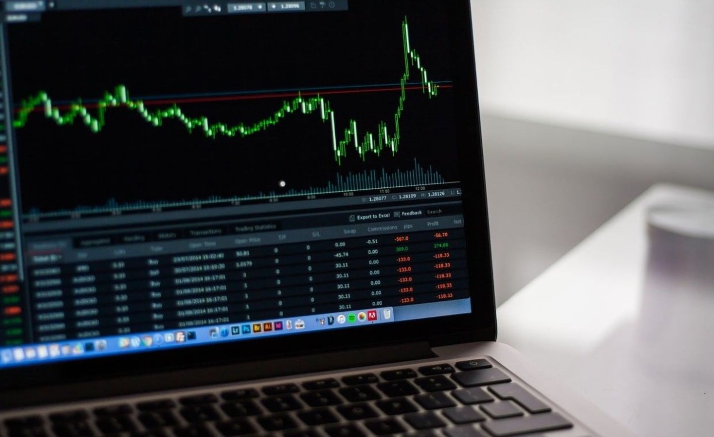 stock-market-2616931_1280-1