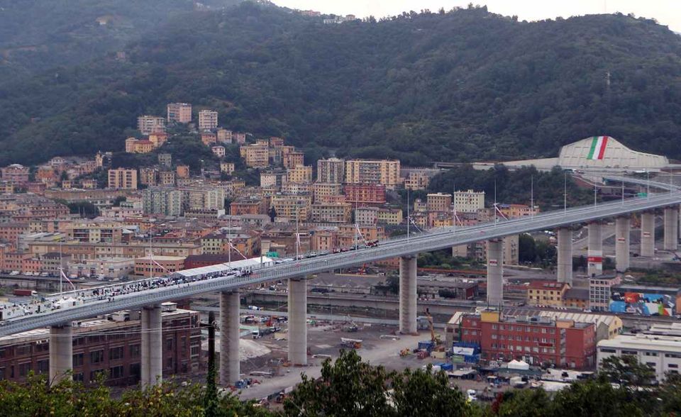 Einweihung der neuen Autobahnbrücke in Genua: Die alte Brücke war vor zwei Jahren eingestürzt