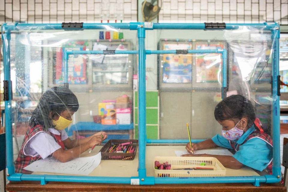 Social Distancing in der Schule: Thailand bekämpft das Virus rigoros
