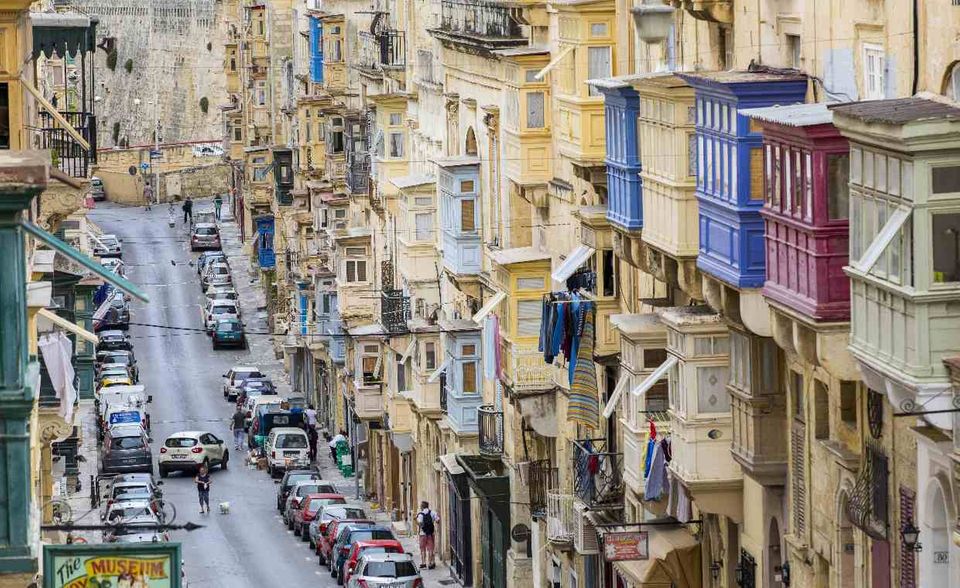 Malta verbuchte 2019 den mit Abstand stärksten Bevölkerungszuwachs in der EU. Je 1000 Einwohner gab es 41,7 zusätzliche Einwohner. Allerdings war es ein Wachstum auf niedrigem Nivea. Der Inselstaat im Mittelmeer zählt nur rund eine halbe Million Einwohner und hat die niedrigste Bevölkerungsdichte in der EU.
