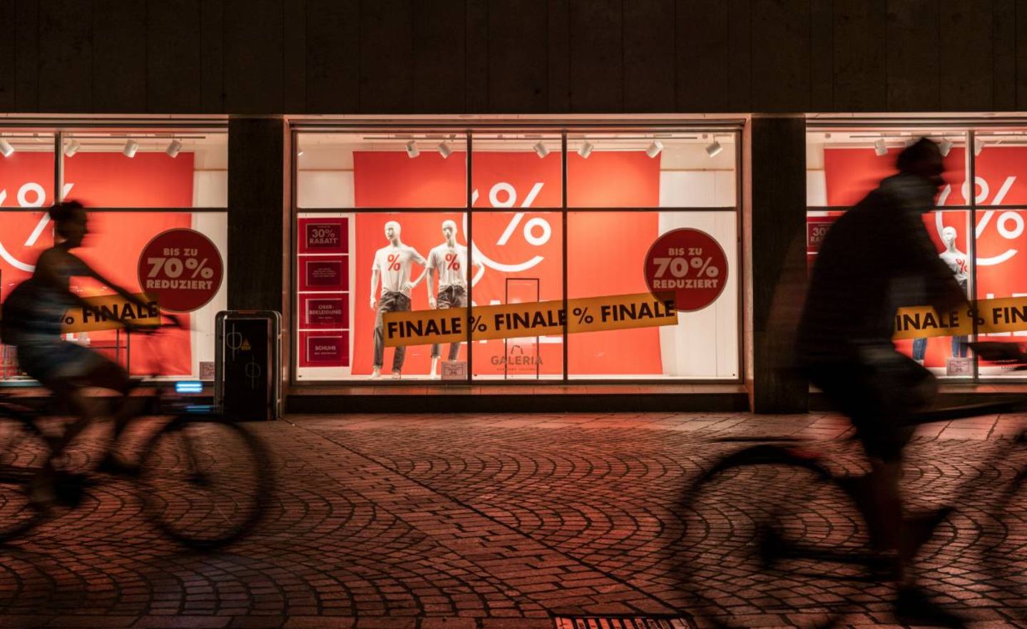 Die Warenhauskette Galeria Karstadt Kaufhof schließt zahlreiche Läden, wie hier die Kaufhof-Filiale in Trier