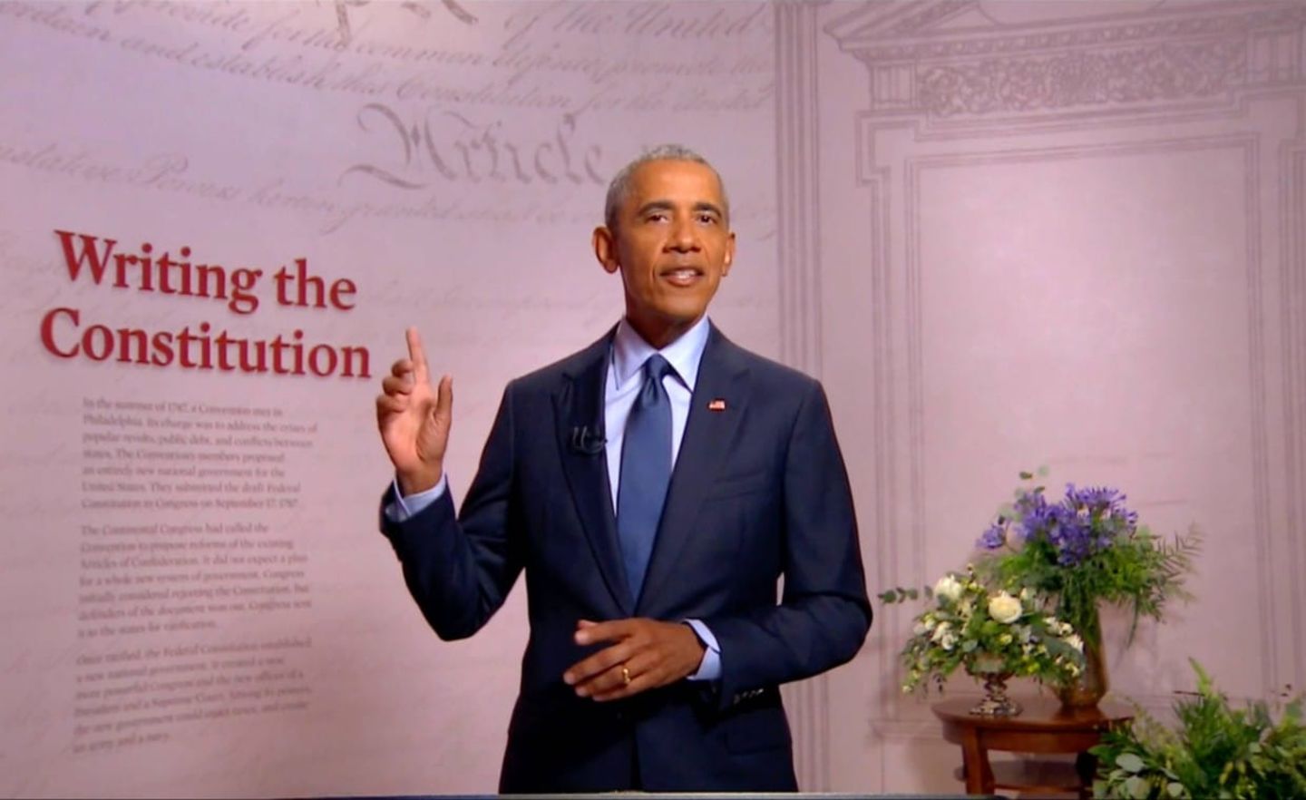 Barack Obama hat seine Zurückhaltung aufgegeben und seinen Nachfolger Donald Trump scharf kritisiert