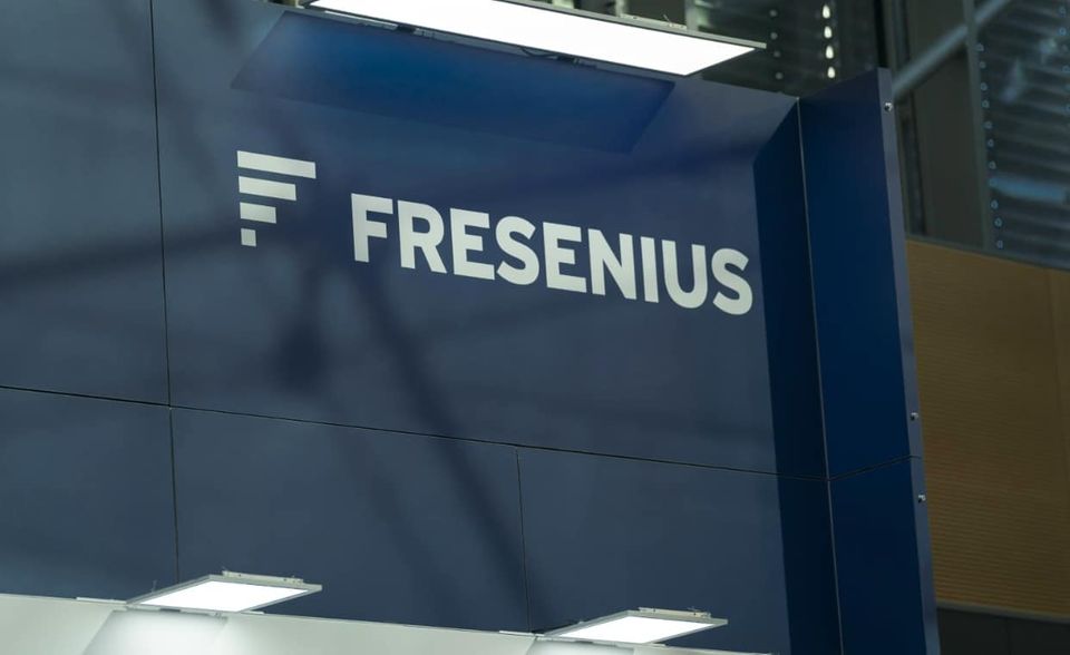 Die Fresenius Gruppe landete im Vergleich des Jahresumsatz 2019 unter den deutschen Familienunternehmen auf Platz acht. Der Gesundheitskonzern mit Sitz in Bad Homburg erwirtschaftete laut dem Ranking einen Umsatz in Höhe von 35,4 Mrd. Euro. Größter Aktionär des ist die Else Kröner-Fresenius-Stiftung. Else Kröner, die 1988 verstorbene langjährige Firmenchefin, hat ihr gesamtes Vermögen der Stiftung übertragen.