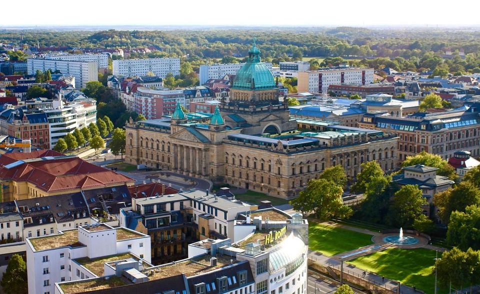 Sachsen war 2009 das Land mit dem vierthöchsten Armutsrisiko. Es konnte die Quote 2019 um 2,3 Punkte auf 17,2 Prozent drücken. Das war bundesweit der zweithöchste Rückgang.