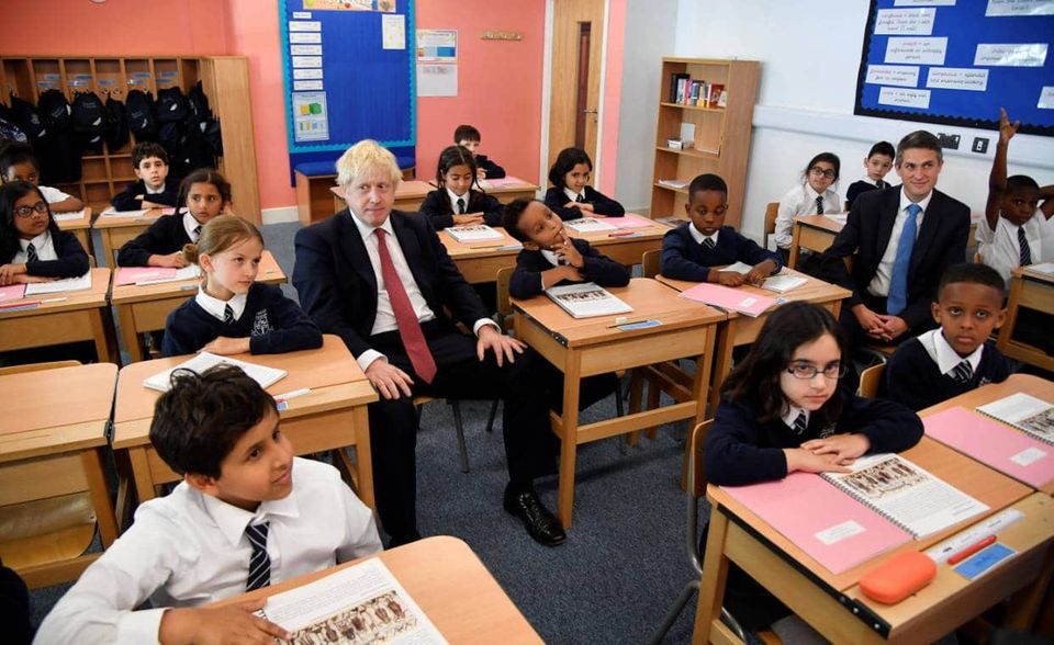 Das Vereinigte Königreich hielt sich an die beliebte Zwei-Drittel/ein-Drittel-Aufteilung bei den Bildungsausgaben. 4,3 Prozent des BIP flossen in die Finanzierung der Schulen. 2,0 Prozent gingen an die Hochschulen.