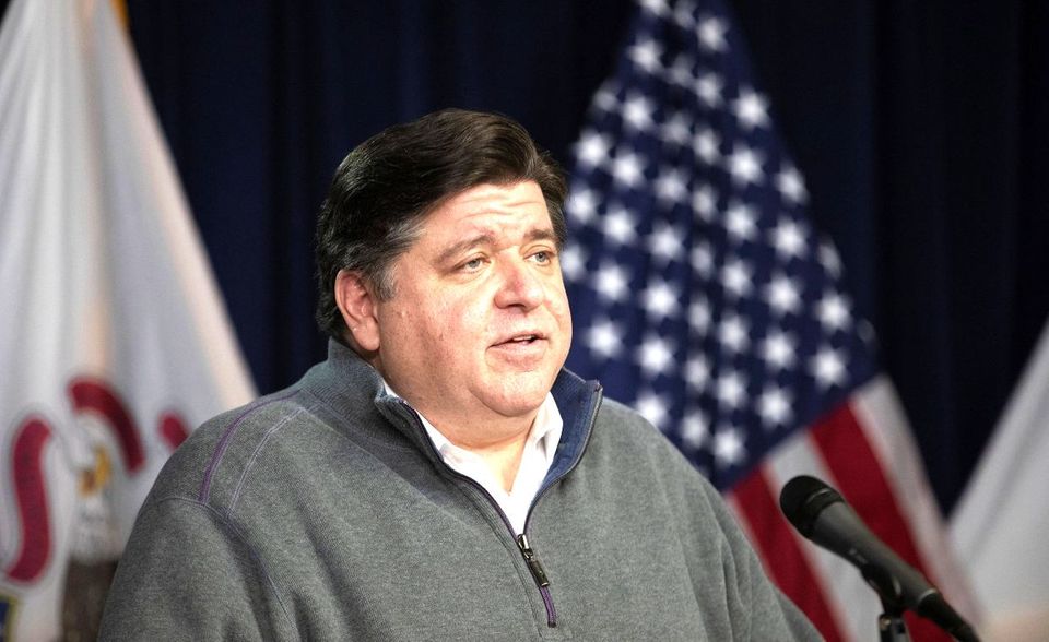Auf den Hyatt-Clan können sich die Demokraten verlassen. Nach Obamas Weggefährtin Peggy Pritzker sorgte ihr Bruder J.B. im November 2018 für einen Nadelstich gegen Trump. Er entthronte in Illinois den republikanischen Gouverneur Bruce Rauner. Davor hatte der 55-jährige Milliardenerbe mit seinem Bruder Anthony die Private Equite Firma Pritzker Group geleitet. Sein Onkel Jay Pritzker war der Gründer der Hyatt Hotels, Vater Donald hatte die Kette geleitet. „Forbes“ führte Pritzker 2020 mit einem Vermögen von 3,4 Mrd. Dollar auf Platz 565 der reichsten Menschen der Welt und als reichsten Politiker der USA. Ein Trump-Kontrahent stellt mit seinem Vermögen aber alle in den Schatten.