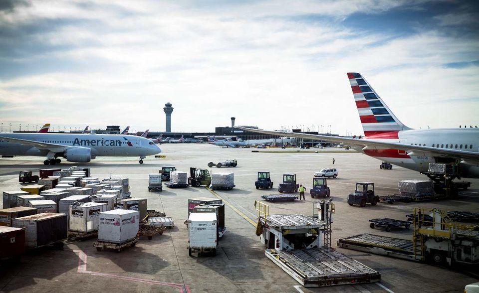 Der O'Hare International Airport in Chicago hielt im ACI-Ranking der größten Passagierflughäfen der Welt Platz sechs. Die Zahl der Fluggäste stieg um 1,7 Prozent auf 84,6 Millionen. Das Minus von 17,3 Prozent im ersten Quartal 2020 war der niedrigste Rückgang in den Top 10.
