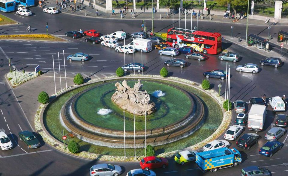 Madrid zählt mit rund fünf Millionen Einwohnern zu den größten Hauptstädten dieser Liste. Die Feinstaub-Belastung beläuft sich 2020 laut der Europäischen Kommission auf etwa 2220 Tonnen.