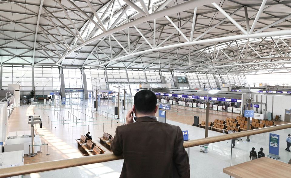 Südkorea war neben China als erstes von der Covid-19-Pandemie betroffen. Das zeigt sich an der Halbjahresbilanz des Flughafens Incheon. Das bedeutende asiatische Drehkreuz vor den Toren der Hauptstadt Seoul meldete dem ACI ein Minus von 70 Prozent. Das war der drittstärkste Rückgang in den Top 10.