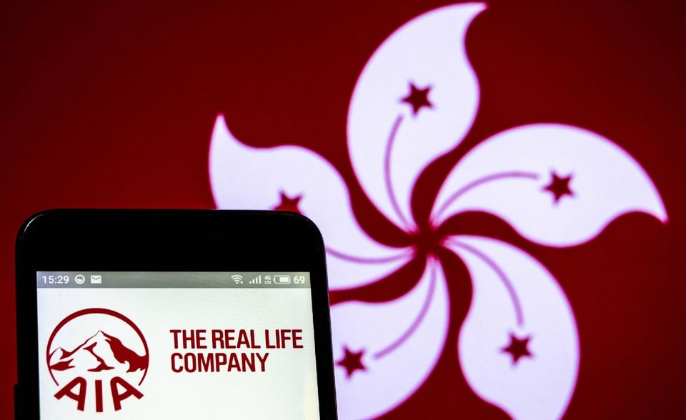 Die meisten der Aufsteiger der Fortune Global 500 sind Finanzdienstleister. Das trifft auch auf die AIA Group auf Platz fünf zu. Die panasiatische Versicherungsgruppe mit Sitz in Hongkong stieg in dem Ranking um 138 Plätze auf Platz 250. Der Umsatz erhöhte sich den Angaben zufolge binnen eines Jahres um 45,9 Prozent auf 47,2 Milliarden Dollar.
