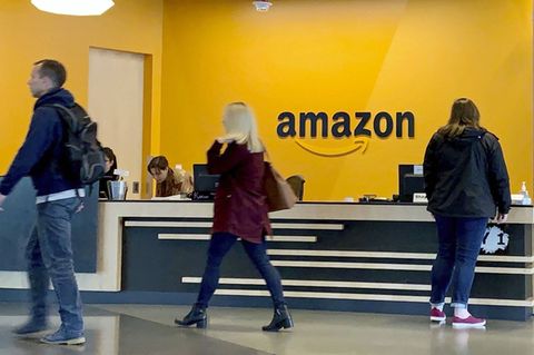 Amazon war 2019 gemessen am Umsatz (281 Milliarden Dollar Umsatz, plus 20,5 Prozent) der neuntgrößte Konzern der Welt. Das Unternehmen von Gründer Jeff Bezos beschäftigte zuletzt laut „Fortune“ weltweit 798.000 Menschen.