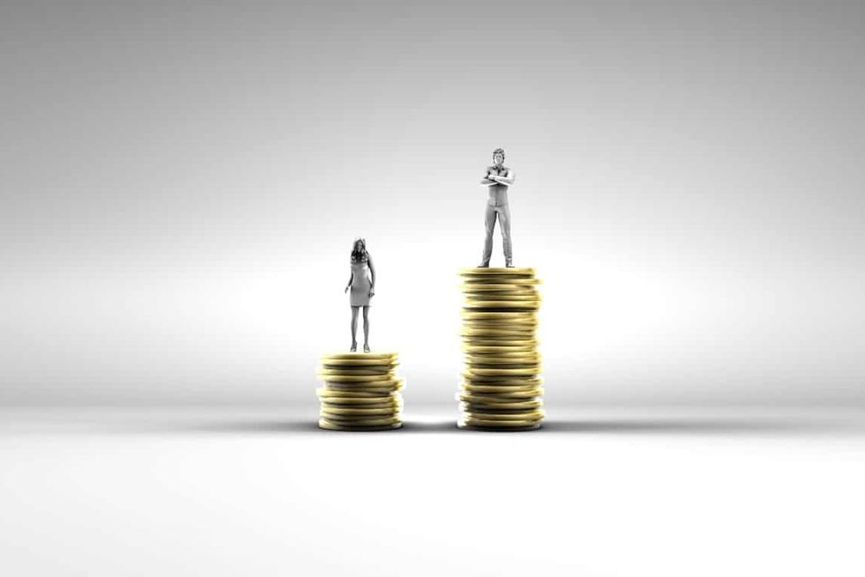 Beim Gehalt gibt es immer noch Unterschiede zwischen Frauen und Männern – das betrifft auch das Einstiegsgehalt