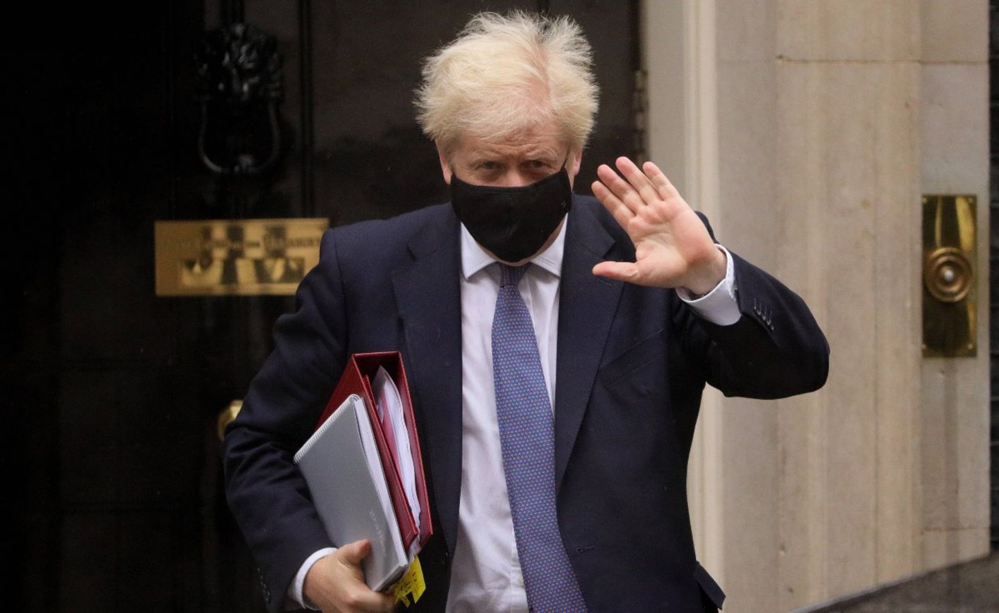Unter Druck: Premierminister Boris Johnson auf dem Weg von Downing Street zur Fragestunde im Parlament.