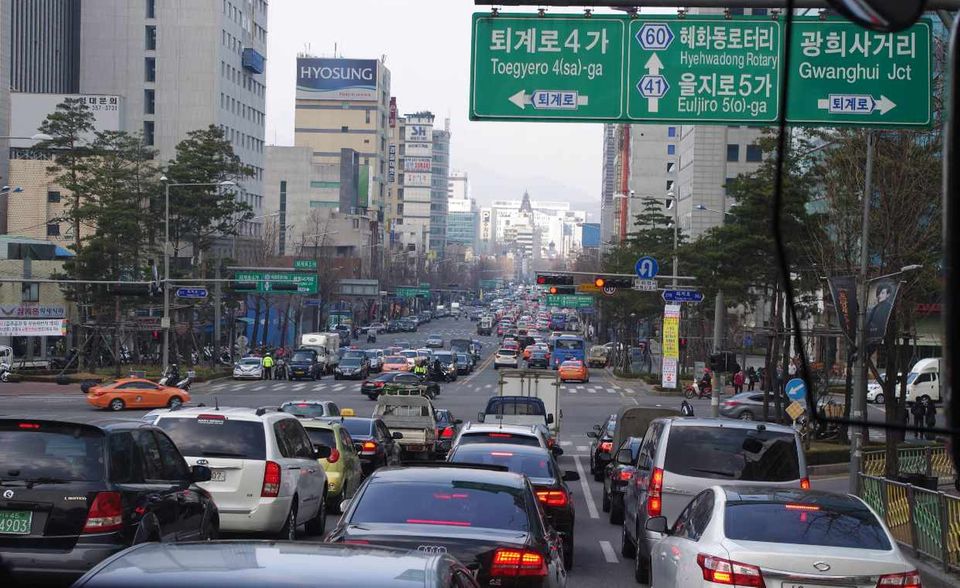 #7 Südkorea Südkorea hat seinen Erdölverbrauch 2019 um 1,3 Prozent auf 5,30 Exajoule gesenkt. Das war der größte anteilige Rückgang in den Top 10. Auf diesen Wert kam noch ein weiteres Land.