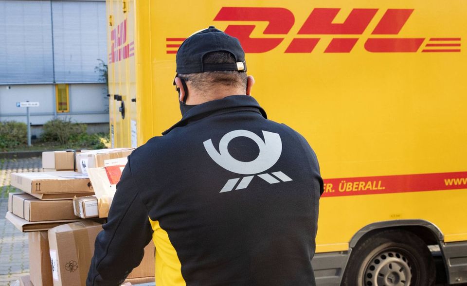 DHL Express ist laut Great Place to Work der beste international tätige Arbeitgeber in Deutschland. Das Bonner Logistikunternehmen kam mit einer Zufriedenheitsquote von 93 Prozent unter den rund 104.000 Beschäftigten weltweit auf Platz zwei. DHL Express verbesserte damit das Vorjahresergebnis um zwei Plätze, wie der Konzern mitteilte: „DHL Express wird in diesem Jahr in 42 nationalen Rankings der besten Arbeitgeber aufgeführt und hat in weiteren 17 Ländern die 'Great Place to Work'-Zertifizierung als attraktiver Arbeitgeber erhalten.“