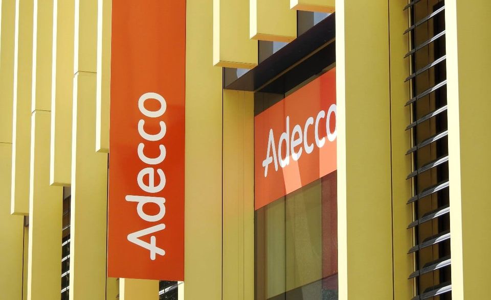 Drei der Plätze in den Top 10 gingen nach Europa. Auf Rang sieben landete The Adecco Group mit einer allgemeinen Zustimmungsrate von 86 Prozent. Das Unternehmen mit Sitz in Zürich ist einer der weltweit größten Anbieter von Personaldienstleistungen und beschäftigt den Angaben zufolge rund 45.000 Menschen.