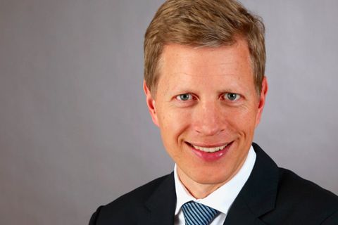 DJE-Fondsmanager Richard Schmidt will Unternehmen wie Apple oder BASF „grüner“ machen