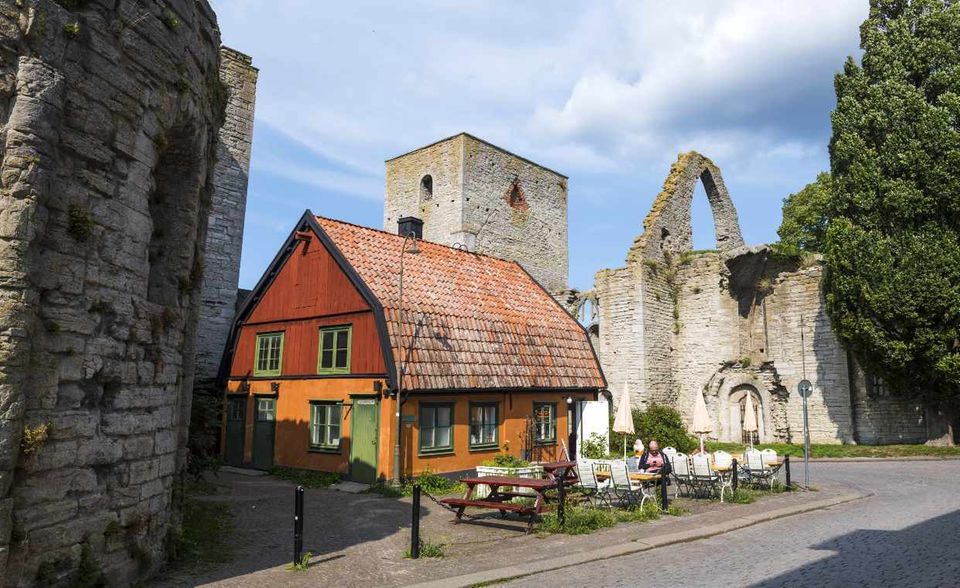 Für Schweden ging es in dem Länder-Ranking von U.S. News zwei Plätze runter. Dabei bekam keines der übrigen 72 Länder bei den Bürgerrechten bessere Noten als Schweden. Bei der Lebensqualität erreichte Schweden Platz drei. Beim Erbe und dem Macher-Image schnitt das skandinavische Land weniger gut ab.