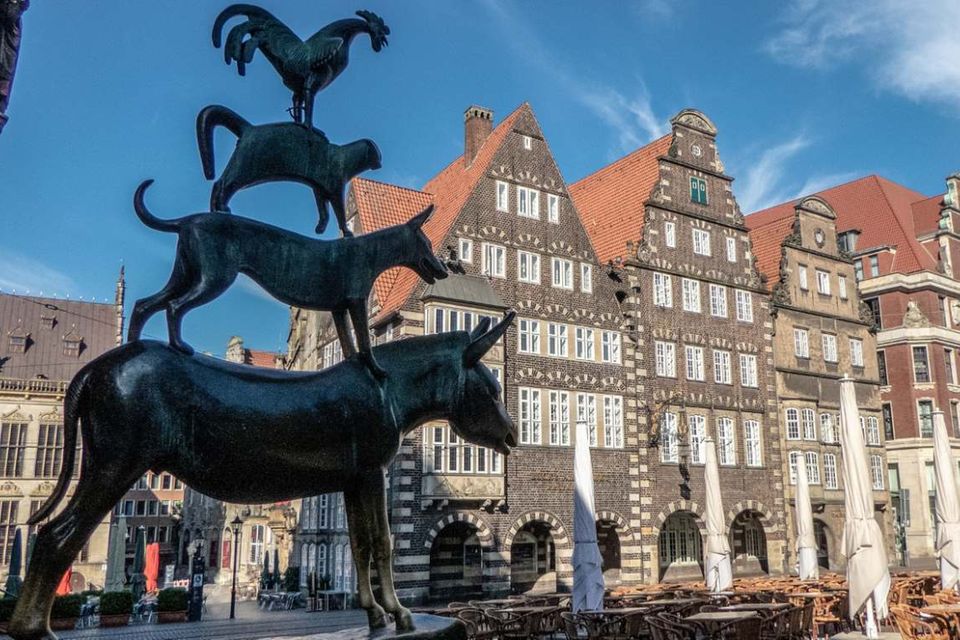 Bremen zählte den Angaben zufolge exakt 6000 mehr Schulanfänger als im Schuljahr 2019/2020. Damit belief sich das Plus auf 8,2 Prozent.