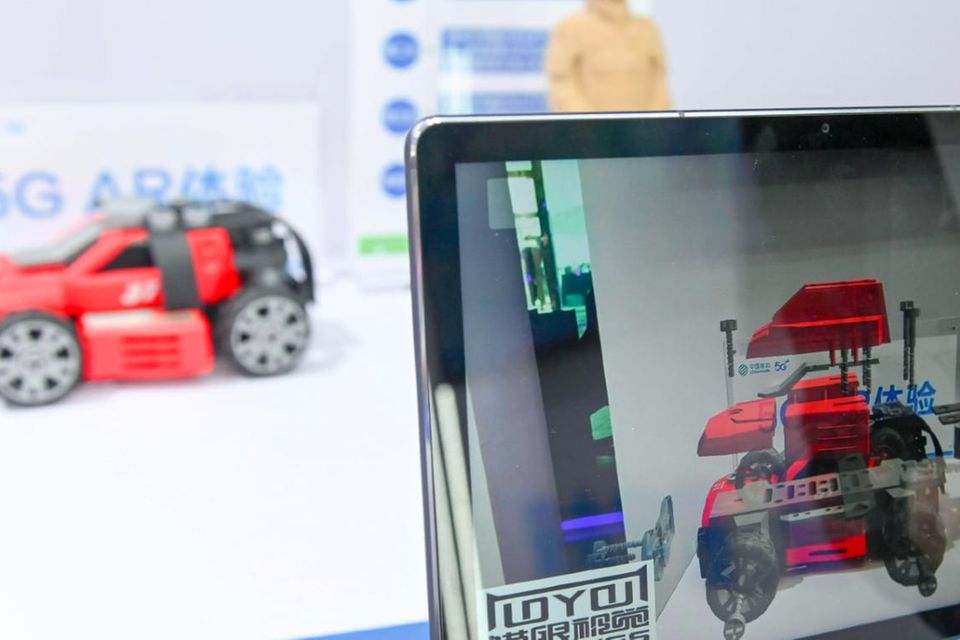 Augmented Reality soll Menschen die Arbeit mit teils hochkomplexen Maschinen erleichtern