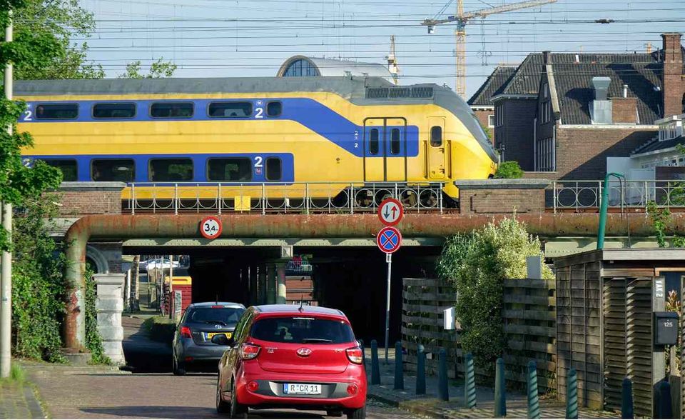Mobilität landete mit 13,1 Prozent knapp vor Essen und Trinken auf Platz zwei der größten privaten Ausgaben in der EU.