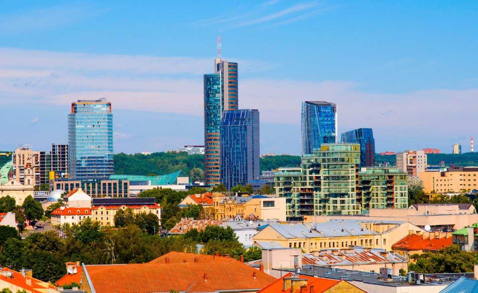 Litauens Hauptstadt sichert sich den siebten Platz des Rankings. Ähnlich wie in Podgorica zählen die Preise für Obst und Gemüse sowie die Fitnessstudio-Mitgliedschaft zu den niedrigsten des Rankings. Die Luftqualität ist mit einer Bewertung von 76.81 Punkten allerdings deutlich besser als bei den bisherigen Städten des Ranking. Ein Grund dafür sind auch die vielen Grünflächen. Hier ist Vilnius Spitzenreiter unter den zehn gesündesten Städten.