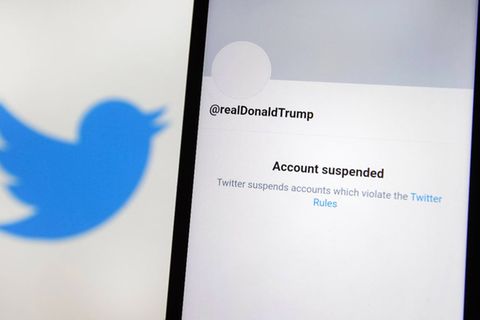 Twitter hat den Account von Donald Trump gesperrt, auch andere soziale Netzwerke sind bereits gegen den scheidenden US-Präsidenten vorgegangen