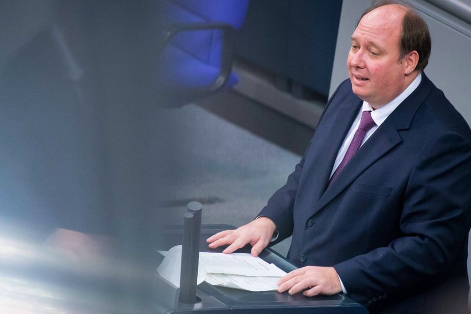 Helge Braun hat mit seinem Vorstoß zur Schuldenbremse für Aufsehen gesorgt.