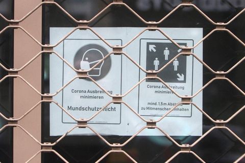 Vor allem Einzelhandel und Gastronomie hoffen auf baldige Lockerungen