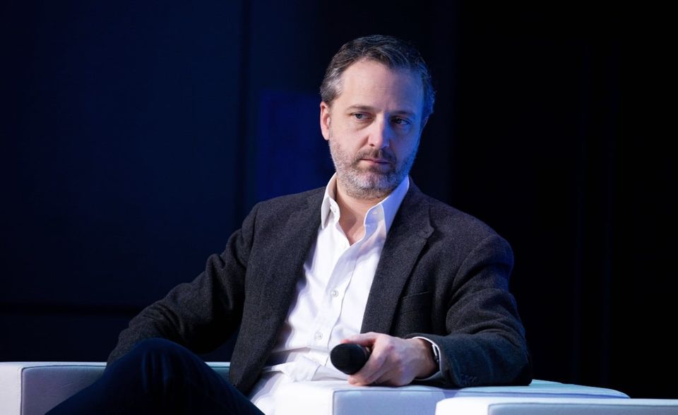 Für Thomas Stafford hatte es 2019 nur für einen Rang jenseits der Top 10 gereicht. 2020 preschte der Ire mit Wohnsitz in London auf Platz fünf der europäischen Investoren-Charts vor. Er ist geschäftsführender Partner bei DST Global, der Investmentfirma des russischen Unternehmers und frühen Facebook-Investors Juri Milner. Zu Staffords Portfolio zählen dem Bericht zufolge Auto1, Deliveroo, Farfetch und Klarna, Europas wertvollstes privates Tech-Startup.