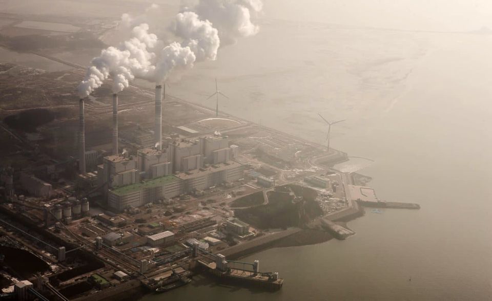 Südkorea verbesserte sich von Platz 58 auf Platz 53. Der Indexwert legte um drei Punkte auf 29,76 zu. Das war aber immer noch der neuntschlechteste Wert im Klimschutz-Ranking. Zwar hätte die Klimapolitik allein für einen Platz im oberen Mittelfeld gereicht. Dafür enttäuschte Korea dem Bericht zufolge aber mit sehr hohen Werten bei Emissionen und Stromverbrauch.