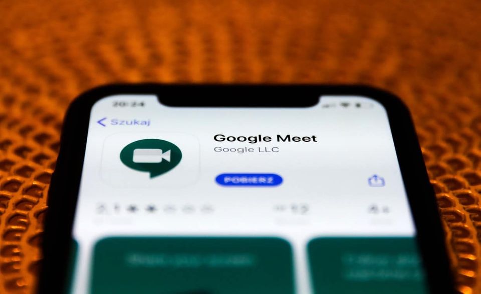 Google Meet ist einer der Newcomer in den globalen App-Charts 2020. Das Programm für Videokonferenzen stieg auf Platz sieben ein.