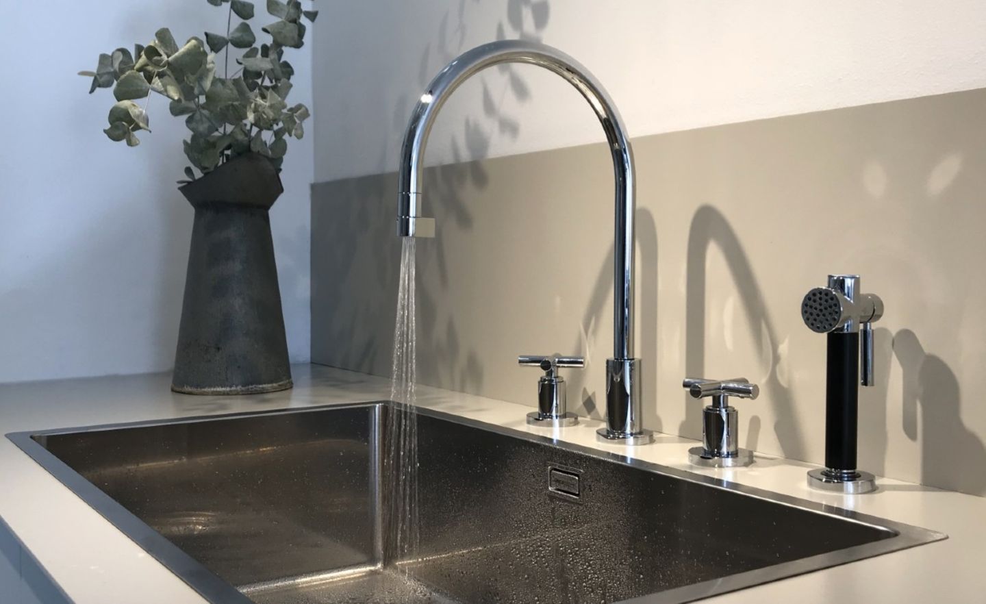 Mit den Nozzles spart man zwischen 85 und 98 Prozent Wasser ein.