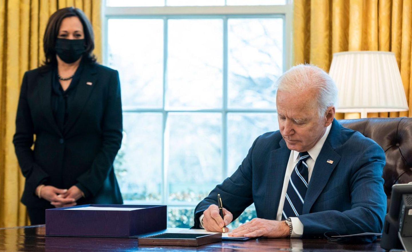 US-Präsident Joe Biden setzte in dieser Woche seine Unterschrift unter den 1,9 Billionen Dollar umfassenden "American Rescue Plan"