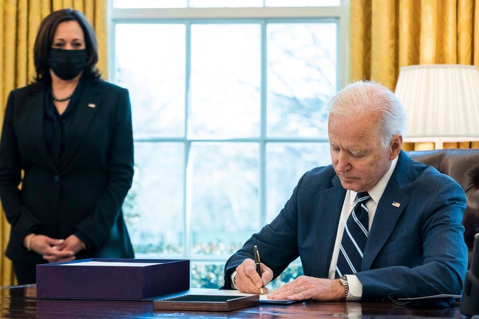 US-Präsident Joe Biden setzte in dieser Woche seine Unterschrift unter den 1,9 Billionen Dollar umfassenden "American Rescue Plan"