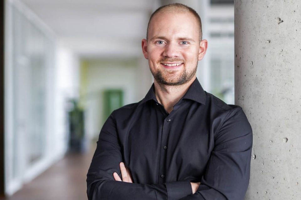 Für Hausfrage-CEO Valentin Drießen ist Kommunikation im Homeoffice das A und O.