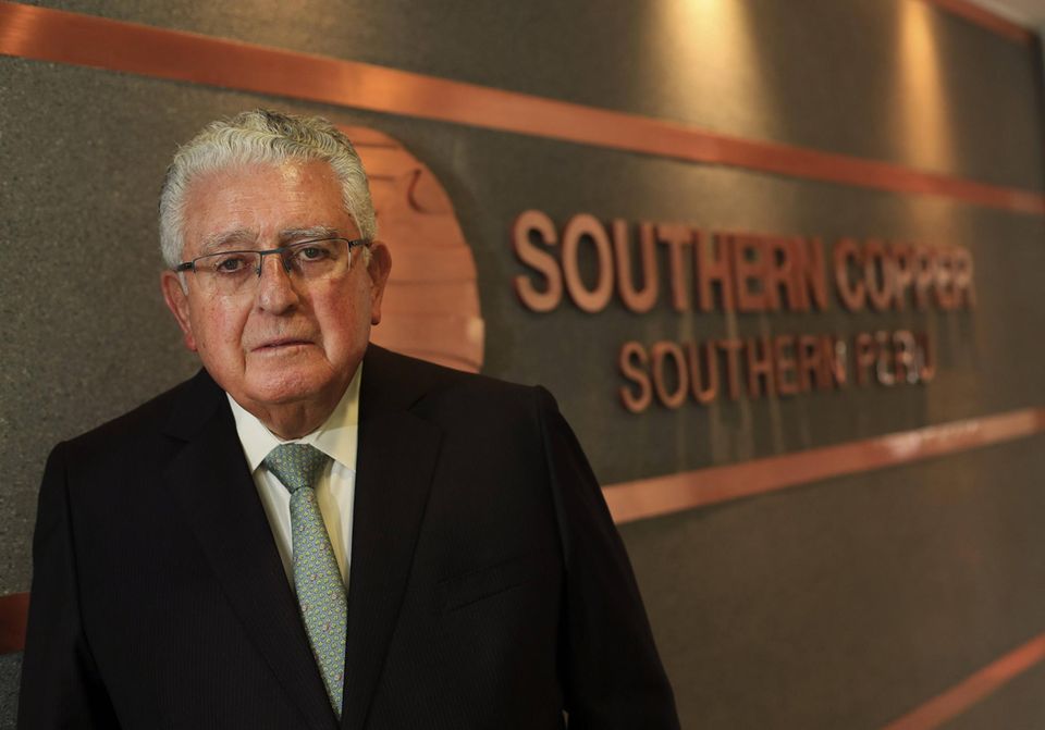 #9 Southern Copper Der mexikanische Bergbaukonzern hat zuletzt vom starken Anstieg des Kupferpreises profitiert. Das Unternehmen ist der größte börsennotierte Kupferproduzent der Welt. Daneben fördert das Unternehmen von CEO Oscar Gonzalez Rocha aber auch Silber und Zink.