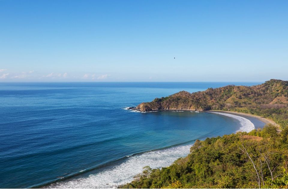 #3 Costa Rica Costa Rica ist der Überflieger dieser Rangliste. 2019 hatte das mittelamerikanische Land noch Platz 21 belegt. Jetzt wurde es von rundum zufriedenen Expats auf den dritten Rang gehoben. Sie attestierten ihrem Gastland unter anderem aufgeschlossene Einheimische, hohe Lebensqualität und niedrige Lebenshaltungskosten. Nur das öffentliche Verkehrssystem erhielt sehr schlechte Noten.