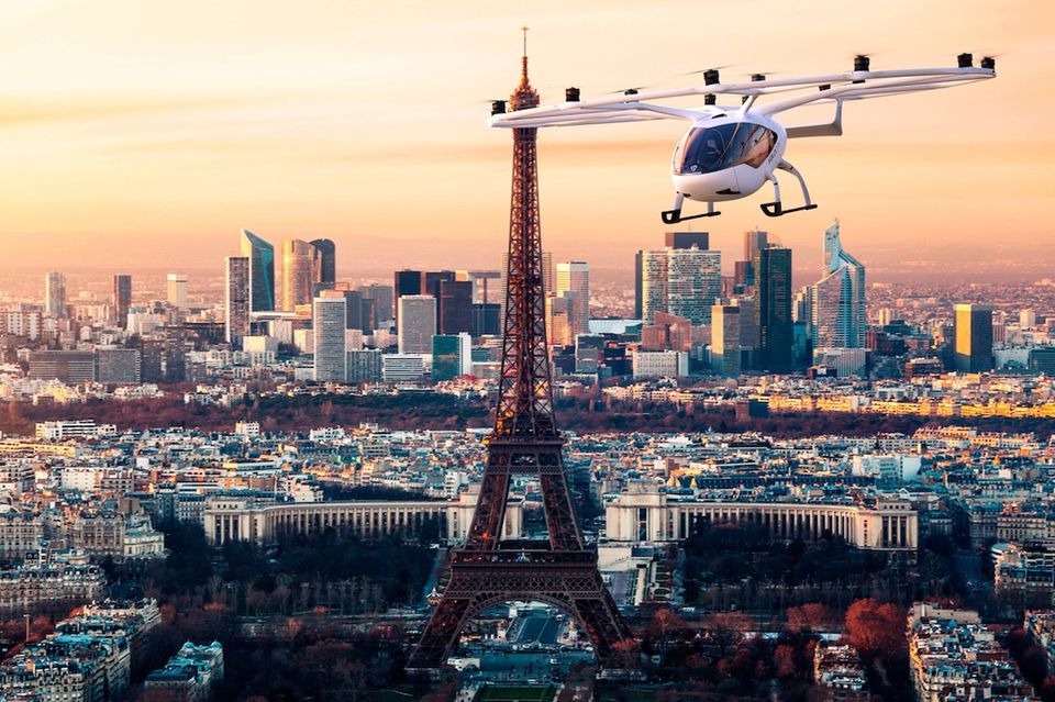 Ein Blick in die Zukunft: Volocopter-Modell über Paris