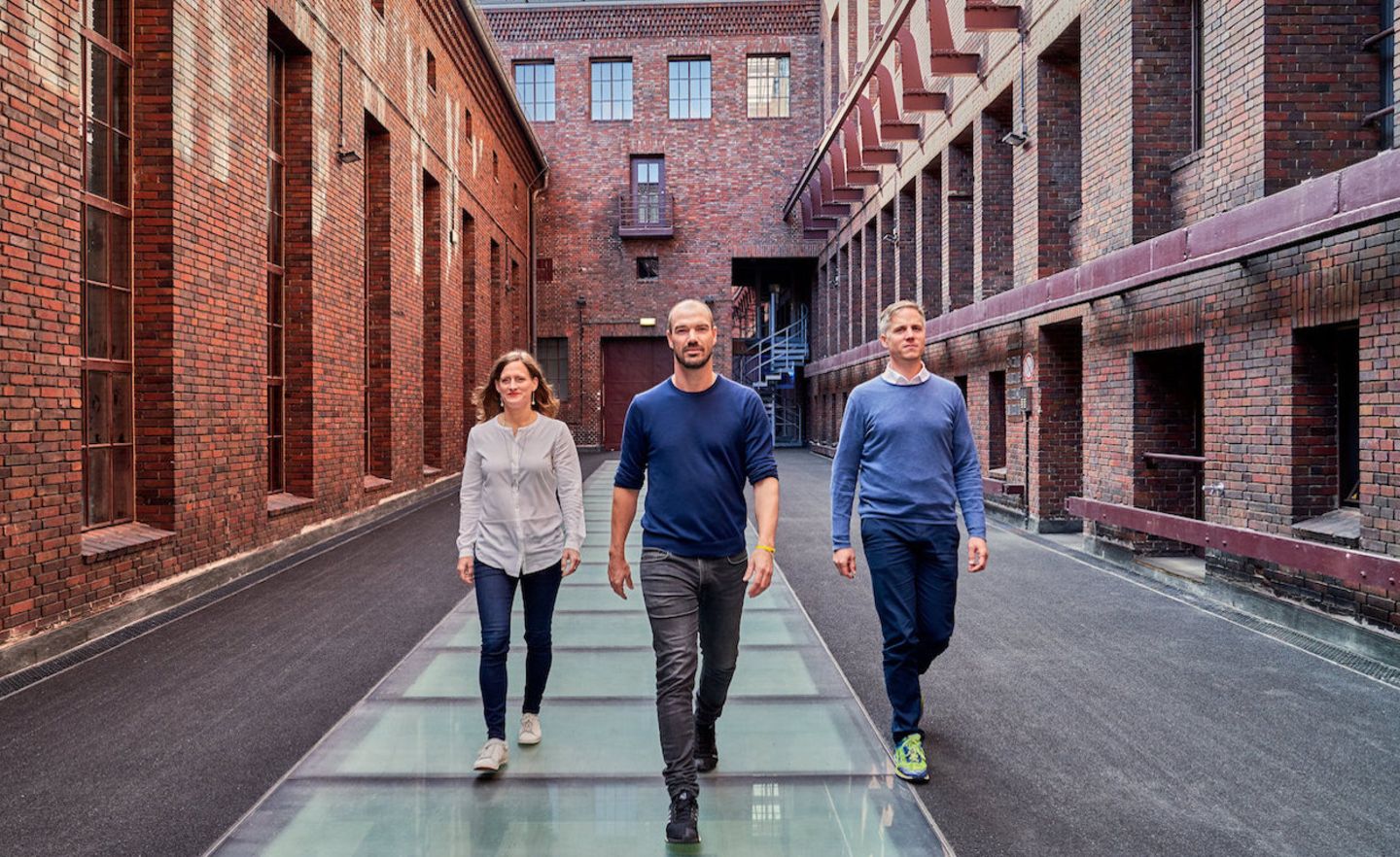 Coya-Gründer Andrew Shaw (Mitte). Laura Kauther und Johannes Jacobsen haben das Unternehmen verlassen