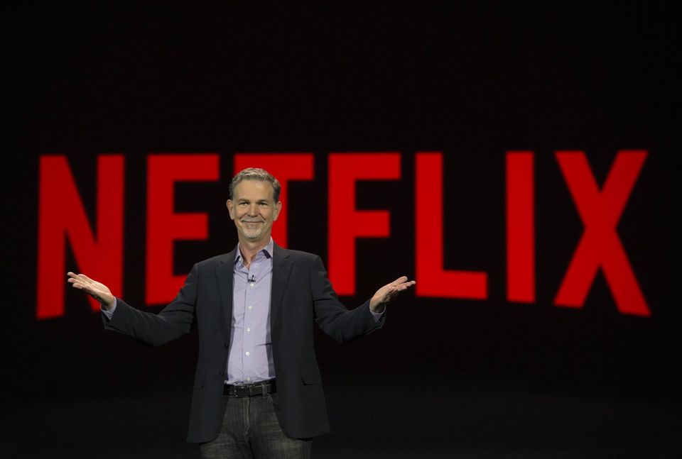 Netflix landet im CNBC-Ranking auf Platz sieben. Der Streamingdienst kam demnach im ersten Quartal 2021 auf Einnahmen von rund 55.270 Dollar pro Minute. Netflix hatte 2020 während der Corona-Pandemie Rekordumsätze gemeldet. In den ersten drei Monaten 2021 verlangsamte sich das Wachstum bei den Abonnentenzahlen den Angaben zufolge jedoch.