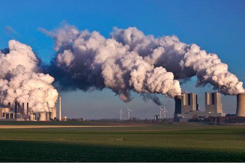 Etwa 620 Milliarden Dollar müssten pro Jahr in nachhaltige Infrastruktur investiert werden, um eine Klimakrise zu verhindern