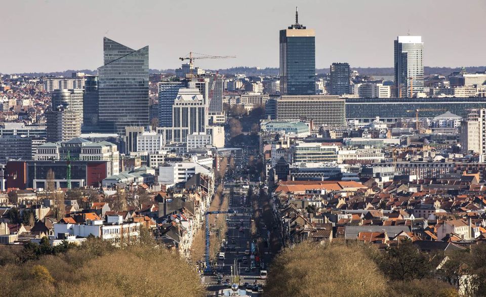 #5 Belgien Belgien blieb laut EY der fünftgrößte ausländische Investitionsstandort in Europa. Die Zahl der Investitionsprojekte fiel allerdings von 267 auf 227. Mit einem Minus von 15 Prozent lag Belgien in etwa auf dem europaweiten Niveau. Es kam wie die Vorgänger ebenfalls auf einen Marktanteil von etwa vier Prozent.