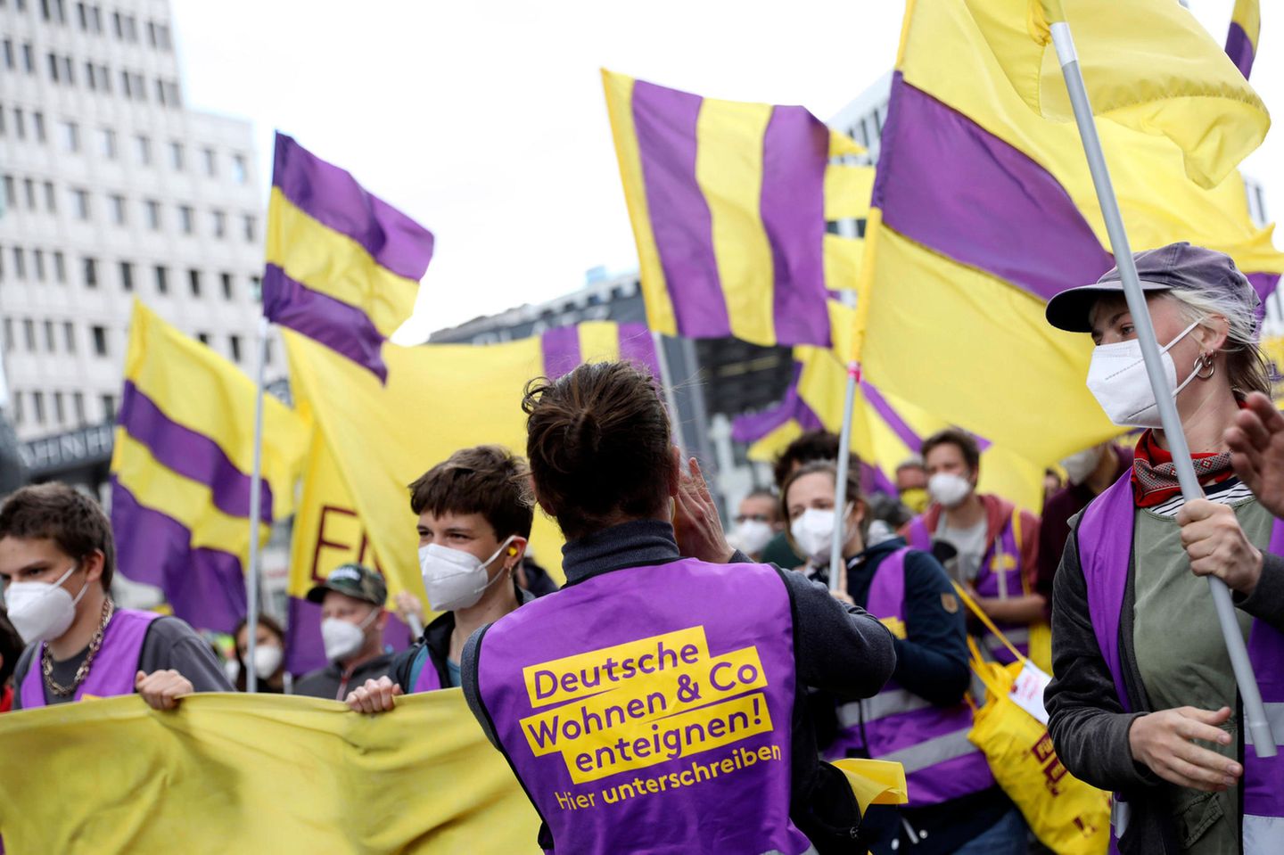 Die Initiative „Deutsche Wohnen & Co. enteignen“ hat inzwischen rund 350.000 Unterschriften gesammelt