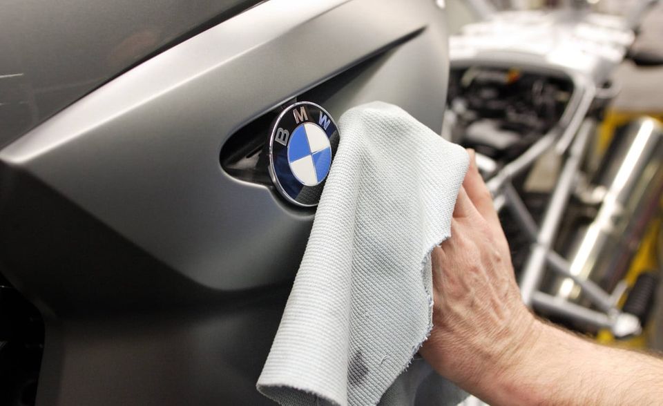 Die BMW Group kletterte vom vierten auf den zweiten Platz im Trendence-Ranking. 7,8 Prozent der befragten Fachkräfte würden gern für den bayerischen Autobauer arbeiten. Das waren 0,5 Prozentpunkte mehr als im Vorjahr.