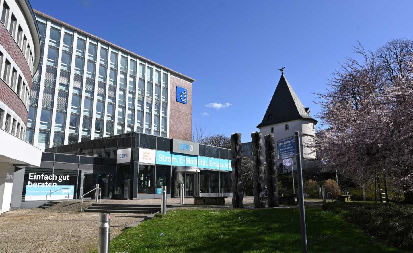 DEW21 unterstützt die Mitarbeiterinnen und Mitarbeiter unter anderem mit vergünstigten Strompreisen